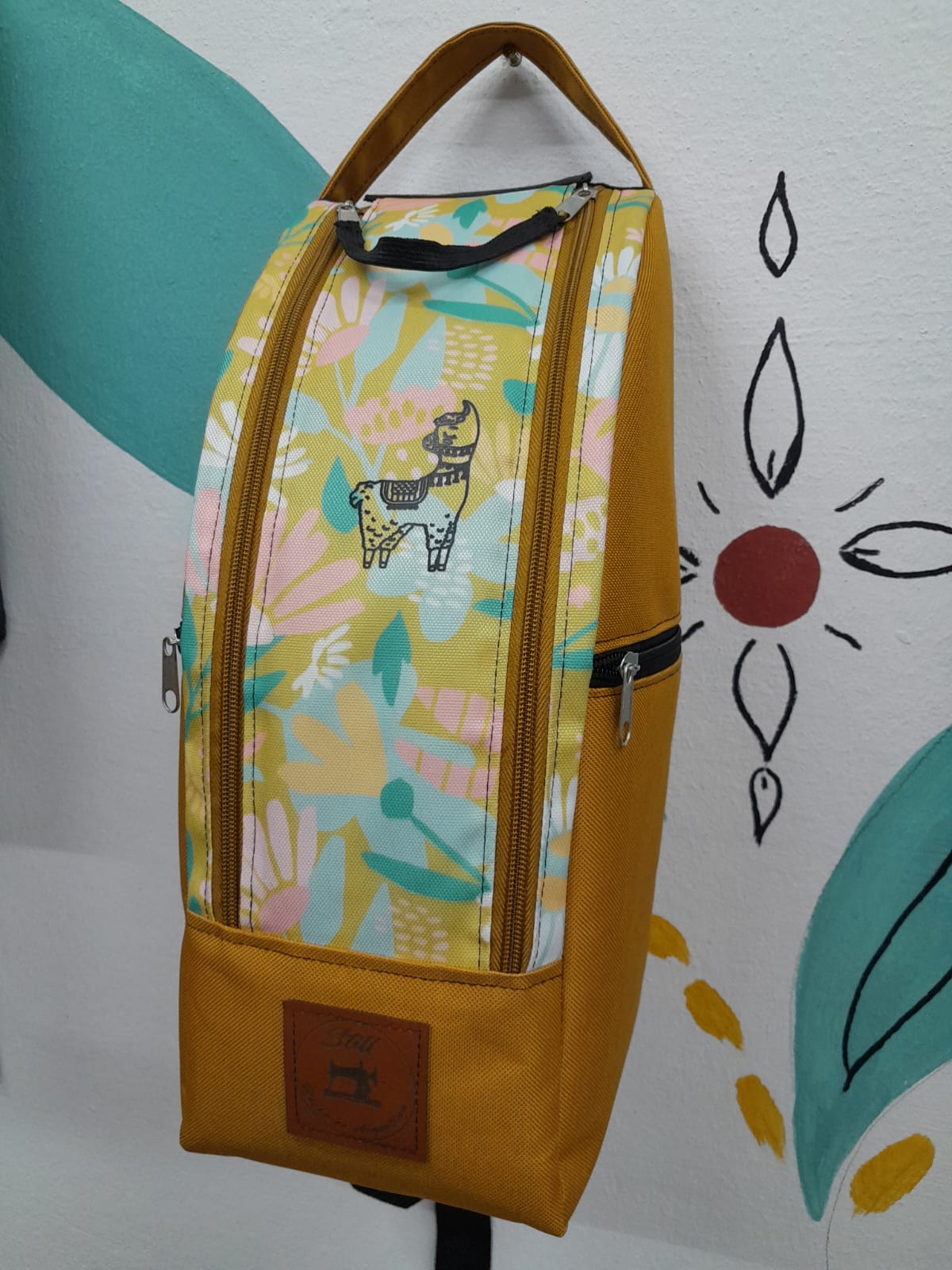 matero mostaza frente color llama