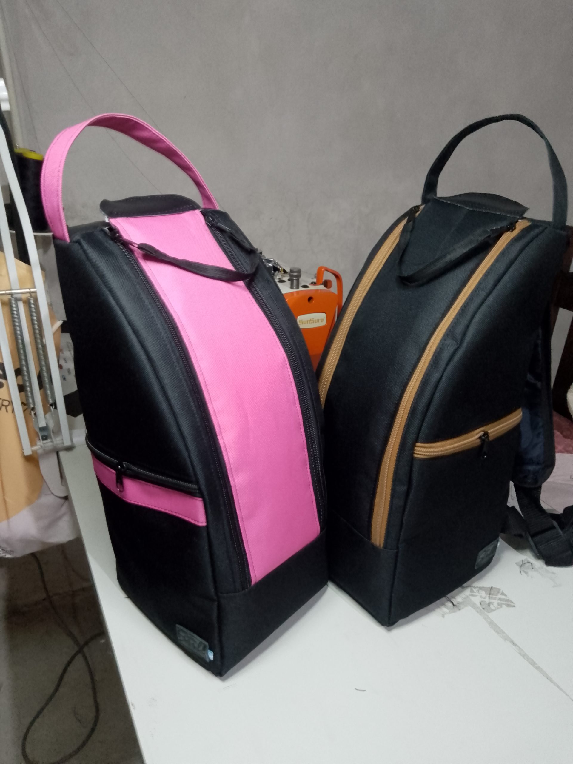 matero negro rosa y negro cierre mar