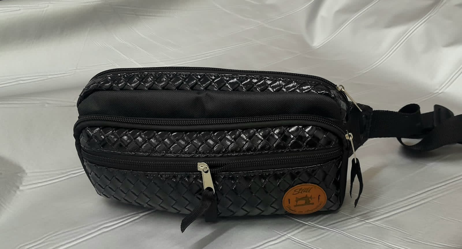 riÑonera negra ecoc brill